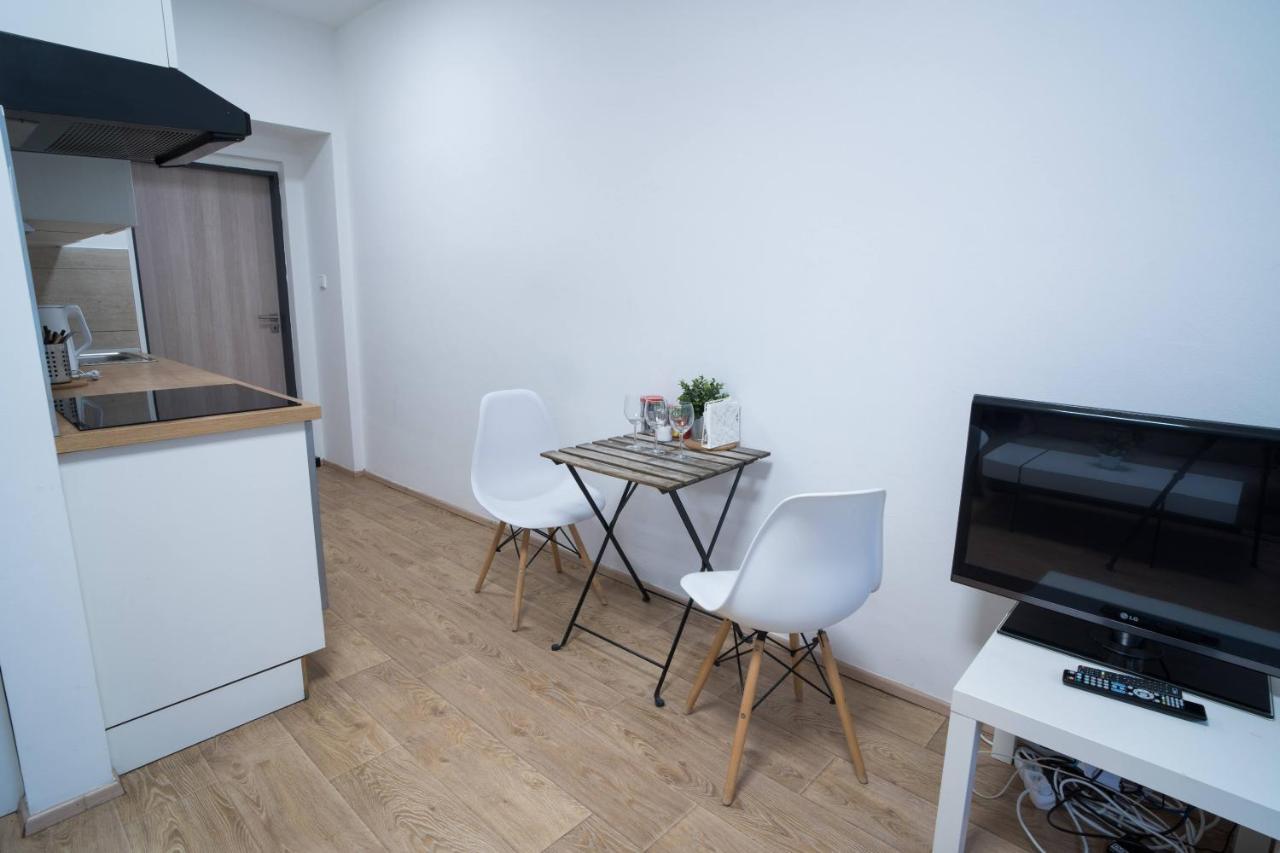 Haas Apartments Downtown With Parking เบอร์โน ภายนอก รูปภาพ
