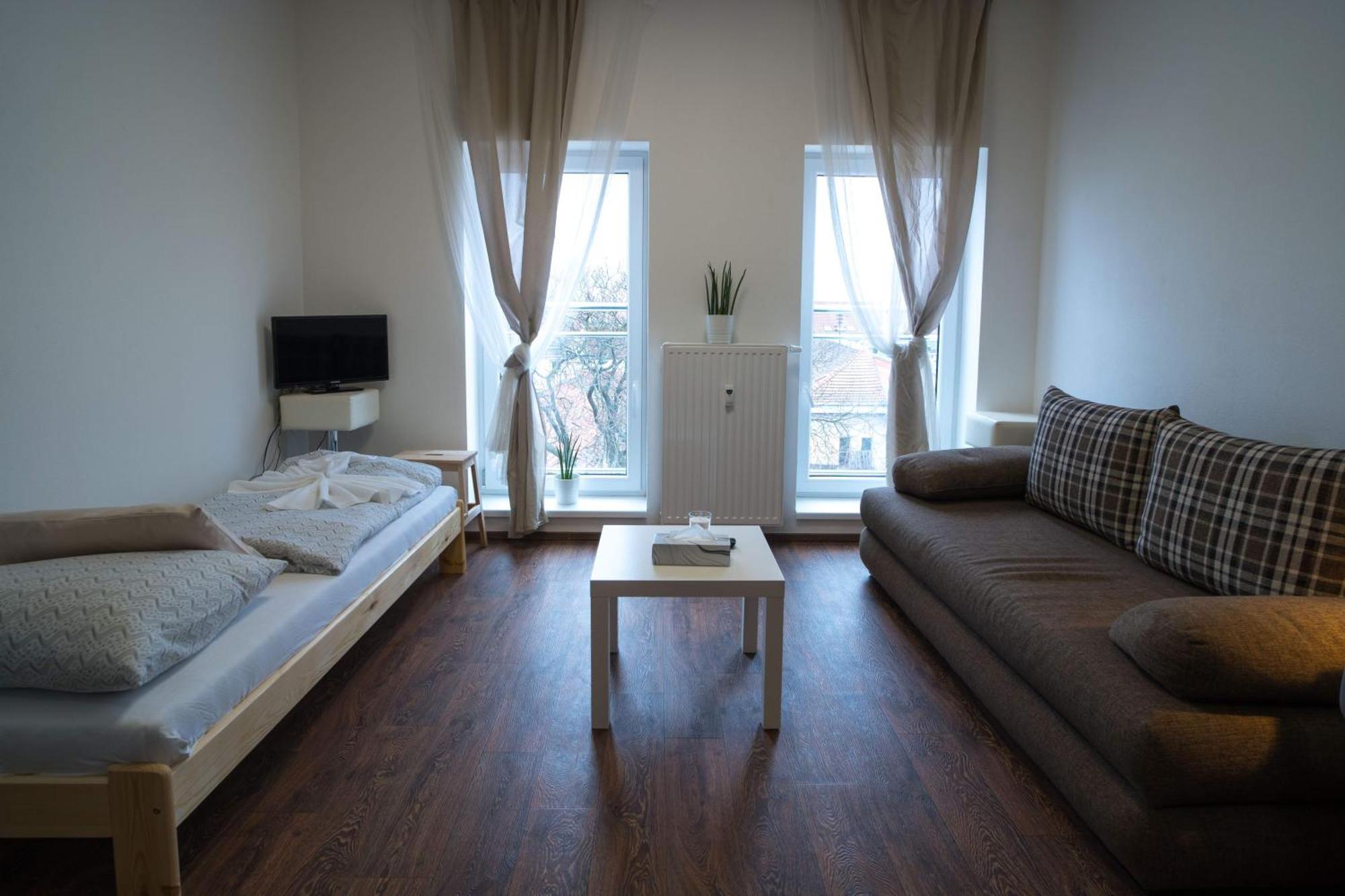 Haas Apartments Downtown With Parking เบอร์โน ห้อง รูปภาพ