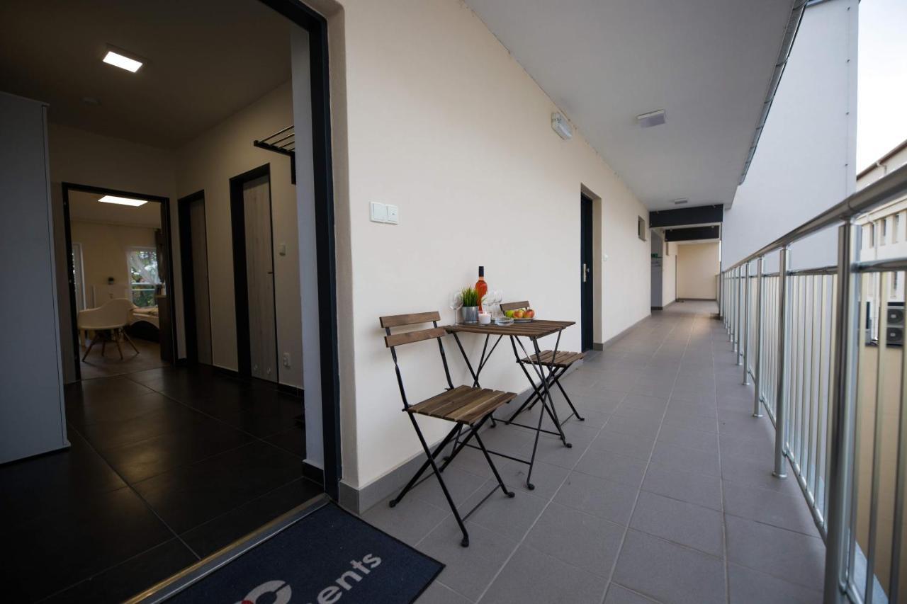 Haas Apartments Downtown With Parking เบอร์โน ภายนอก รูปภาพ